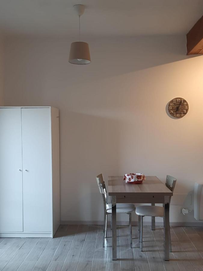 La Rondine Apartment Roccasparvera Bagian luar foto